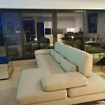 Zora - Free Swimming Pool And Garage Parking Lejlighed