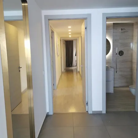 Apartman Zora - Free Swimming Pool And Garage Parking *