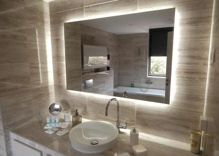 Appartamento Zora - Free Swimming Pool And Garage Parking