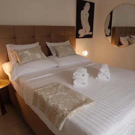 Apartamento Zora - Free Swimming Pool And Garage Parking