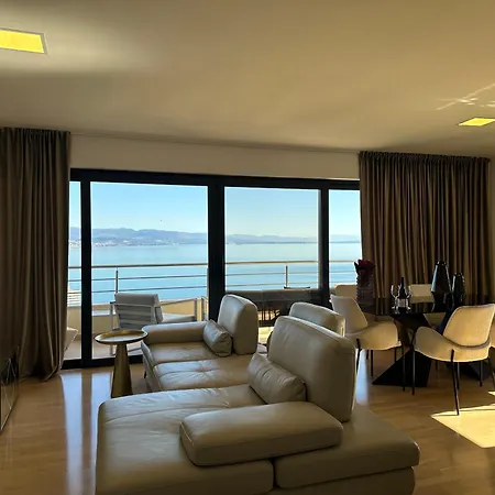 Zora - Free Swimming Pool And Garage Parking Apartamento Opatija
